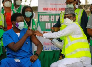 Nigeria’s vaccination campaign is hampered by ad hoc procurement and distribution efforts