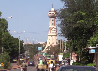 Bamako: trois mouvements veulent « un nouveau départ pour le Mali »