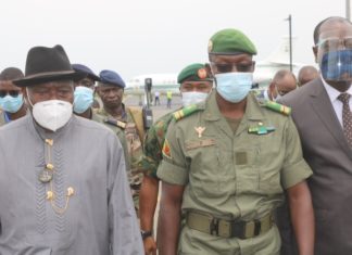 Mali/Situation sociopolitique: la mission de la Cédéao rencontre la junte