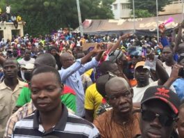 Mali: un nouveau mouvement manifeste son soutien à la junte