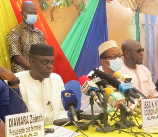 Mali: la CMAS de l’imam Dicko « prête » à participer au Conseil national de la transition