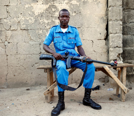 Vigilantisme dans l’État de Niger : l’armement des groupes d’autodéfense par le gouvernement fonctionnera-t-il ?