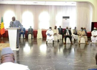 Mali : le président de la transition reçoit le mouvement du 5 juin