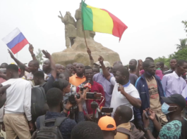 Mali : un rassemblement devant l’ambassade de Russie à Bamako pour demander le soutien russe
