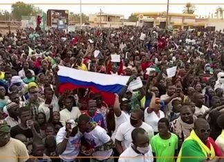 Sanctions de la CEDEAO contre le Mali: en images, la manifestation des habitants de Mopti