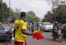 Mali: à Bamako, les supporters en liesse après le 1er match des Aigles à la CAN