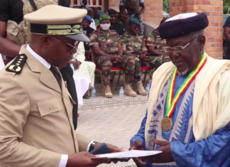 Légitimités traditionnelles: «L’insigne et le certificat montrent que nous sommes en pleine fonction»