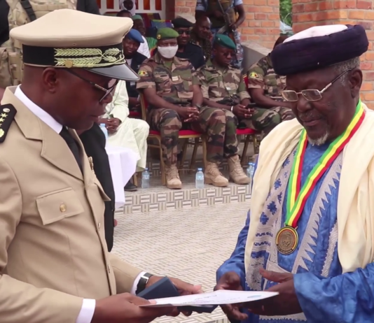 Légitimités traditionnelles: «L’insigne et le certificat montrent que nous sommes en pleine fonction»