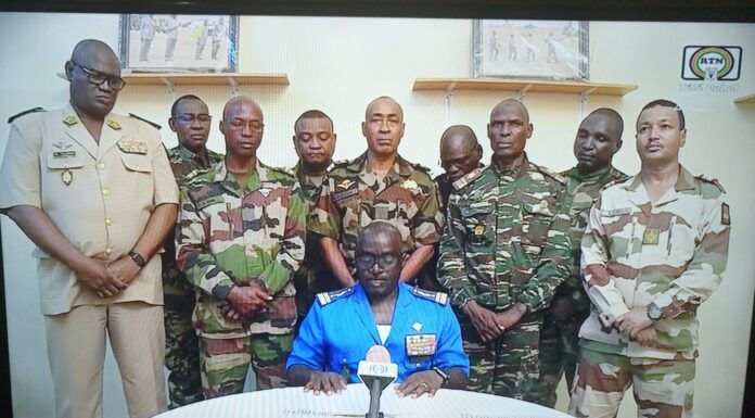 Niger : des soldats annoncent la fin du régime Bazoum
