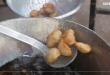 𝗥𝗲𝗴𝗮𝗿𝗱 𝘀𝘂𝗿…« Fouroufourou », un beignet très prisé au petit-déjeuner au Mali