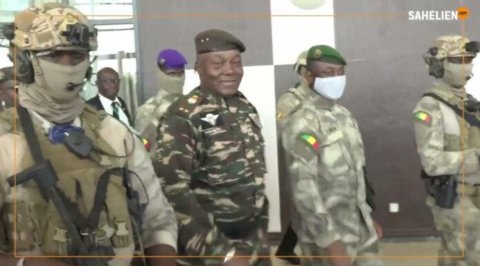 Mali : « visite d’amitié et de travail » du Gal Abdourahamane Tiani à Bamako