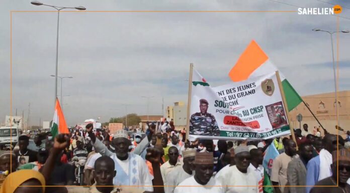 Niger : à Niamey, des manifestants exigent la «levée immédiate» des sanctions de la CEDEAO