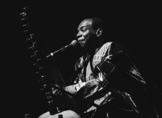 « La Kora orpheline de son Maître » : les hommages affluent après le décès de Toumani Diabaté