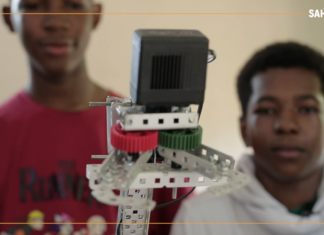 𝐌𝐚𝐥𝐢 : 𝐩𝐥𝐮𝐬 𝐝𝐞 𝟏𝟎𝟎 é𝐜𝐨𝐥𝐢𝐞𝐫𝐬 𝐢𝐧𝐢𝐭𝐢é𝐬 à 𝐥𝐚 𝐫𝐨𝐛𝐨𝐭𝐢𝐪𝐮𝐞