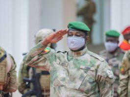 Mali : le président de la transition et 5 autres colonels promus au grade de général