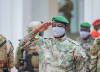 Mali : le président de la transition et 5 autres colonels promus au grade de général