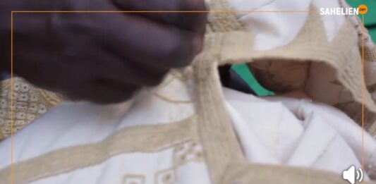 Mali/Artisanat : Abass Traoré perpétue la broderie traditionnelle de Djenné
