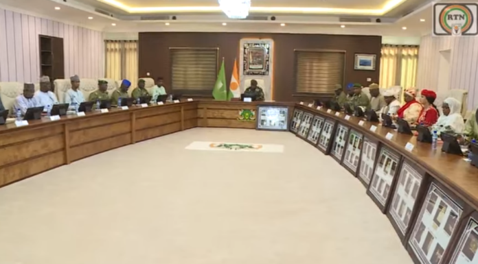 Niger : le gouvernement suspend la BBC et décide de porter plainte contre RFI