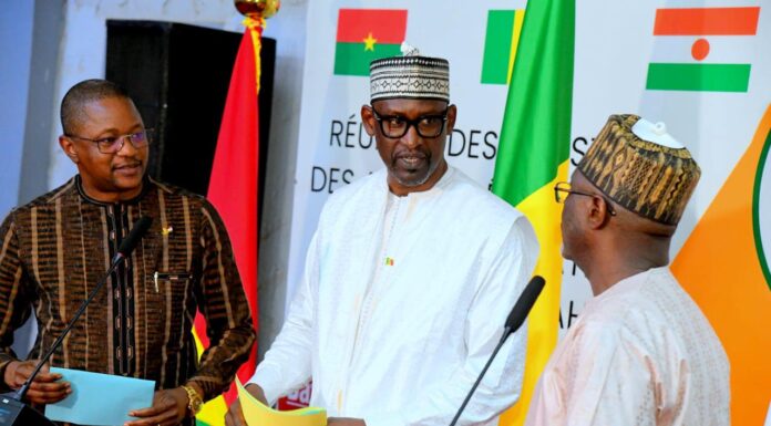 Burkina Faso : la Confédération des Etats du Sahel prépare l’après-CEDEAO