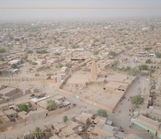 Niger : après quatre jours de garde à vue à Agadez, trois journalistes de Sahara FM transférés à Niamey