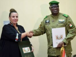 Le Niger confie la production de ses passeports et cartes d’identité biométriques à une société libyenne
