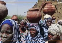 Mali: à Tombouctou, le crépissage de la mosquée Djingareyber célèbre 700 ans d’histoire