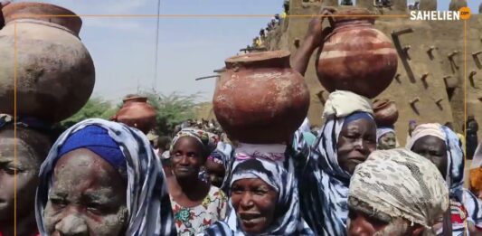 Mali: à Tombouctou, le crépissage de la mosquée Djingareyber célèbre 700 ans d’histoire