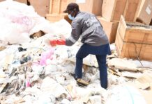 Déchets toxiques : alerte sur la vente illégale de contenants de cyanure au Burkina Faso